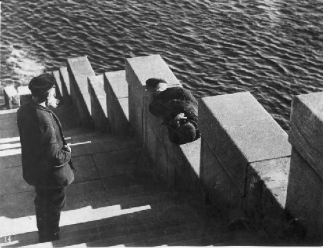 The End of St Petersburg (1927)